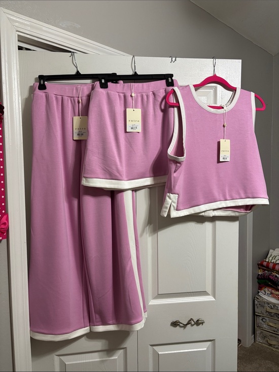 entro Pants - entro Pink Cropped Tank, pants and skort set with White Trim